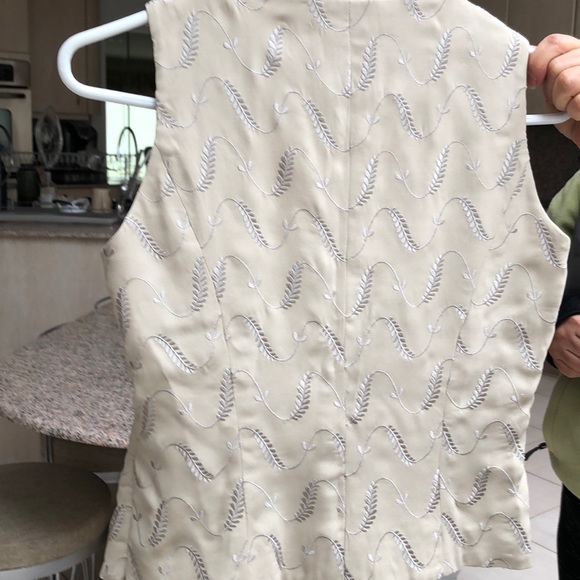 Silk jacket and vest - Picture 6 of 6